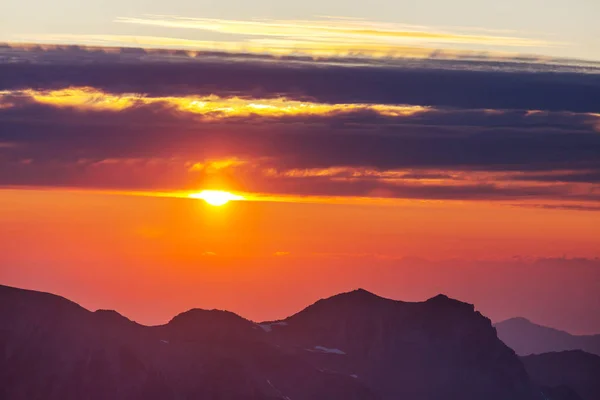 Scenic Zonsondergang Bergen Herfstseizoen — Stockfoto
