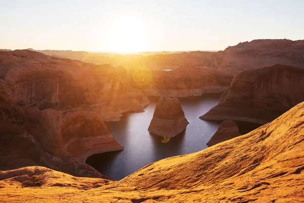 Fundo Natural Incomum Reflexão Canyon Lago Powell Utah Eua Inspirador — Fotografia de Stock