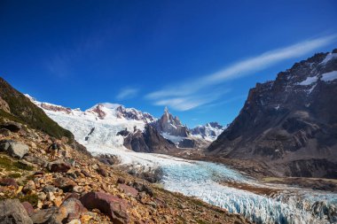 Patagonya dağlarında yürüyüş, Arjantin