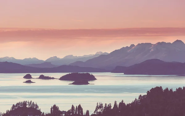 Vakre Fjellandskap Patagonia Mountains Lake Argentina Sør Amerika – stockfoto