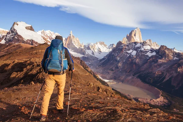 Походы Горы Патагонии Аргентина — стоковое фото