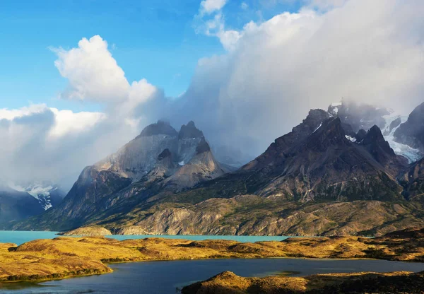 Piękne Górskie Krajobrazy Parku Narodowym Torres Del Paine Chile Światowej — Zdjęcie stockowe