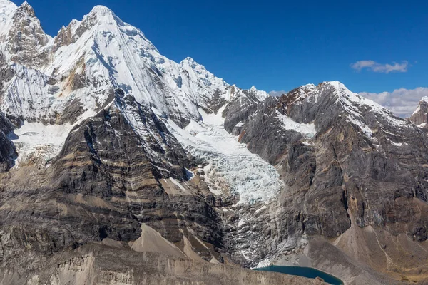 コーデレラの美しい山の風景Huayhuash ペルー 南アメリカ — ストック写真