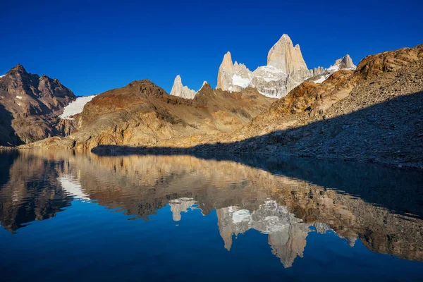 Ünlü Cerro Fitz Roy Patagonya Arjantin Güzel Aksanlı Zirvelerinden Biri — Stok fotoğraf