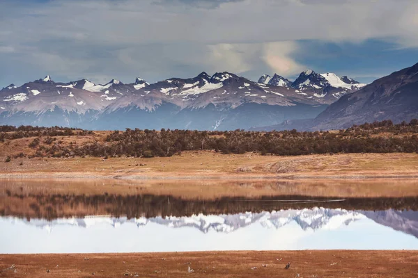 Vackra Bergslandskap Patagonien Berg Sjö Argentina Sydamerika — Stockfoto