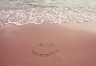 Okyanus kıyısındaki kumsal. Seyahat arkaplanı.