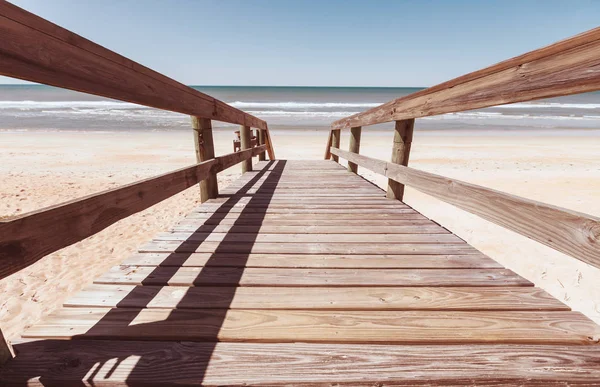 Paseo Marítimo Madera Playa Tropical — Foto de Stock