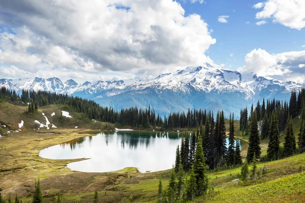 Image Lake Glacier Peak Washingtonban Usa — Stock Fotó