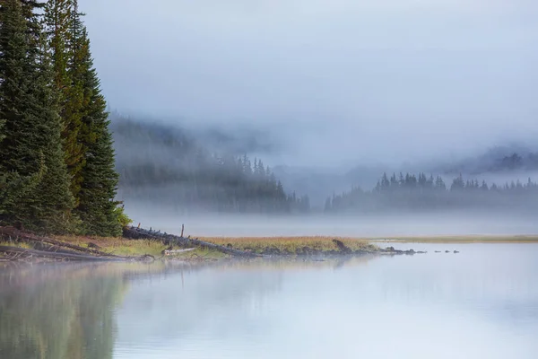 Serene Beautiful Lake Morning Mountains Oregon Amerikai Egyesült Államok — Stock Fotó