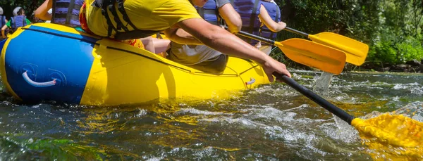 Rafting Zespół Lato Ekstremalne Sporty Wodne — Zdjęcie stockowe