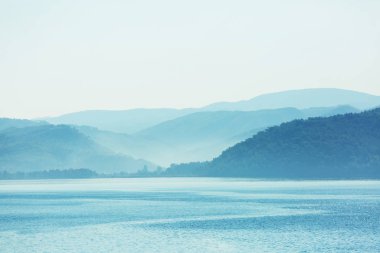 Türkiye 'nin güzel deniz kıyıları. Lycian yürüyüşü boyunca şaşırtıcı doğal manzaralar..