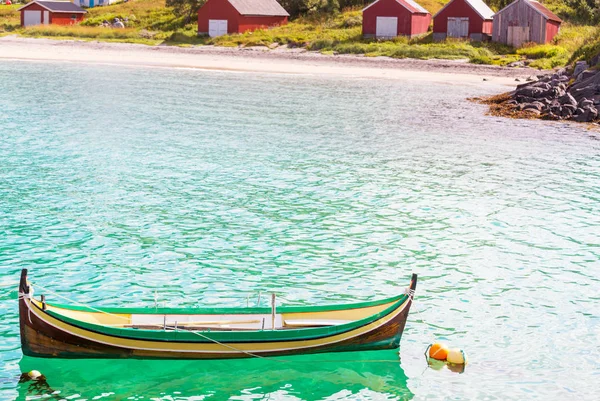 ノルウェーの村の漁船 — ストック写真