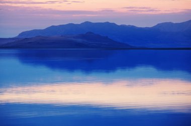 Scenic view of the Great Salt Lake landscape at sunset