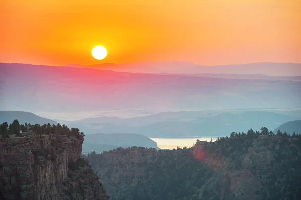 Puesta Sol Escénica Las Montañas Temporada Otoño —  Fotos de Stock