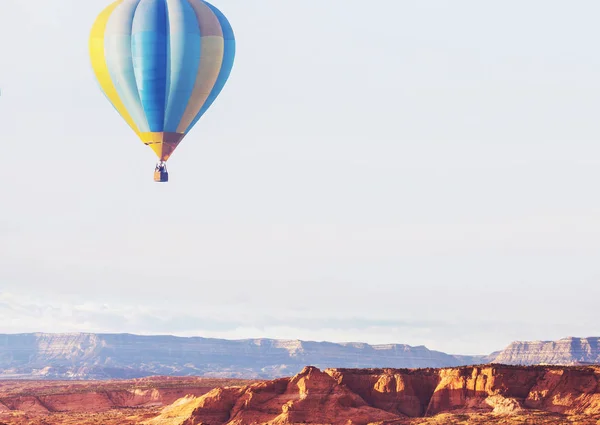 Luftballons Über Afrikanischen Oazis Reise Natürlicher Hintergrund — Stockfoto