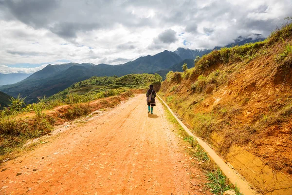 Hmong Frauen Sind Auf Dem Weg Von Ihrem Dorf Nach — Stockfoto