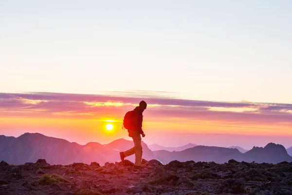 Backpacker Wandeling Herfst Bergen — Stockfoto