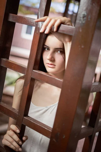 Schöne junge Frau Fotoshooting — Stockfoto