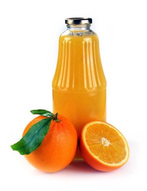 Turuncu meyve ve meyve suyu bir şişe 