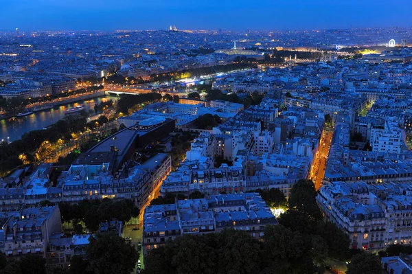 Evening Paris. View from the Eiffel Tower — Stock Photo, Image