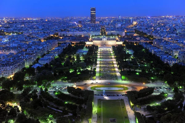 Evening Paris. View from the Eiffel Tower — Stock Photo, Image