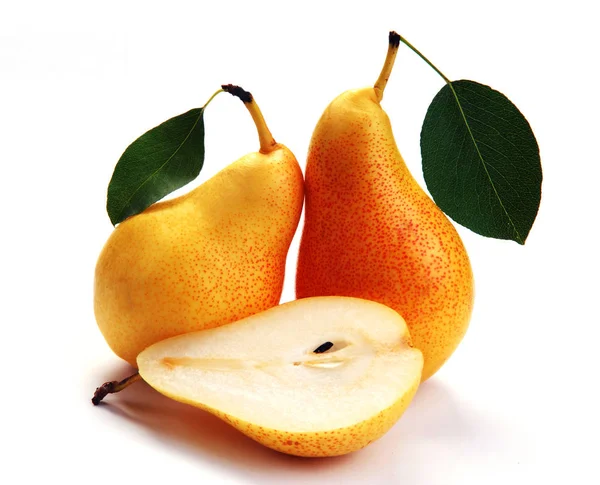 Pears and a half and leave — Stock Photo, Image