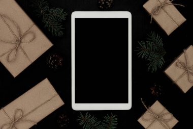 hediye kutuları ve tablet