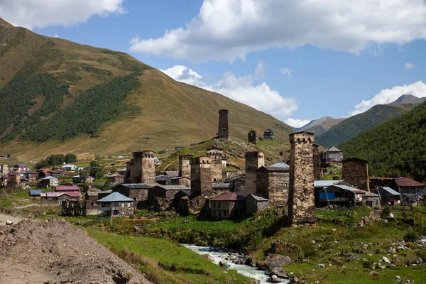 Village in mountains — Stock Photo, Image