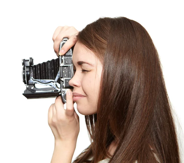 Giovane ragazza e fotocamera retrò — Foto Stock