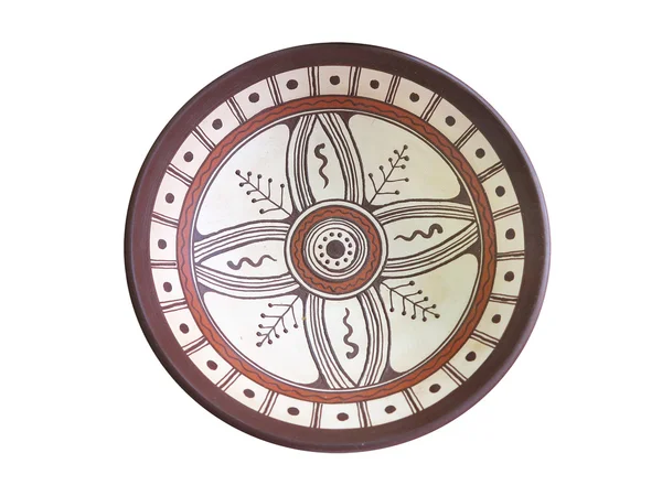 Stary talerz ceramiki ręcznie ornated na białym tle — Zdjęcie stockowe