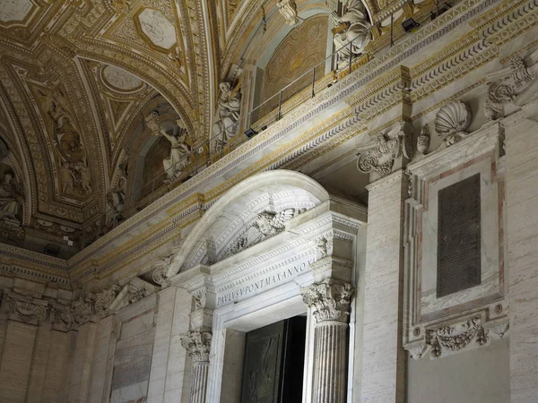 19.06.2017, Cidade do Vaticano, Roma, Itália: Interior interior de St. Pe — Fotografia de Stock