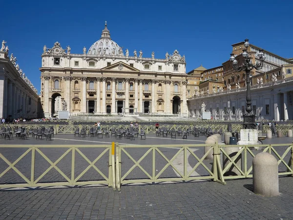 19.06.2017, Vatican, Roma, Italie : Vue sur la place Saint-Pierre — Photo