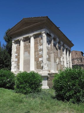 19.06.2017, Roma, İtalya: Temple of Fortune erkeksi