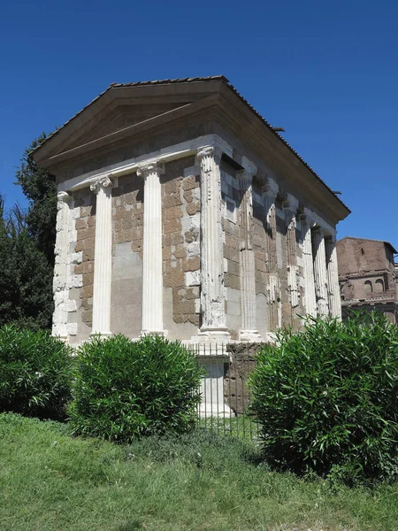 19.06.2017, Roma, Italy: Temple of Fortune Virile — Stock Photo, Image