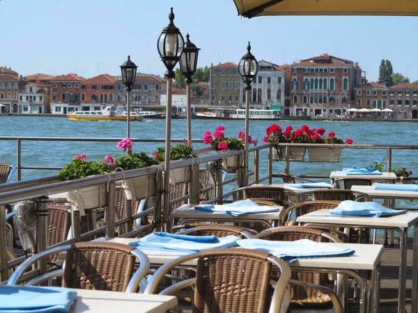 20.06.2017, Венеция, Италия: Шикарный ресторан с видом на Гранд — стоковое фото