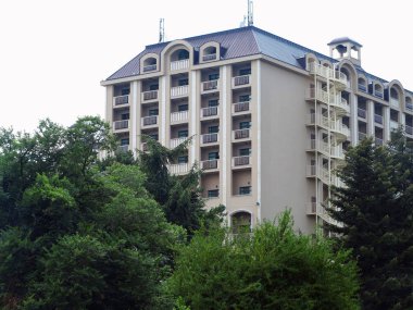 Sadece yeni inşaatı lüks apartament ev, windows ve b soyut