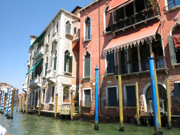 20.06.2017, Венеция, Италия: Вид на исторические здания и каналы — стоковое фото