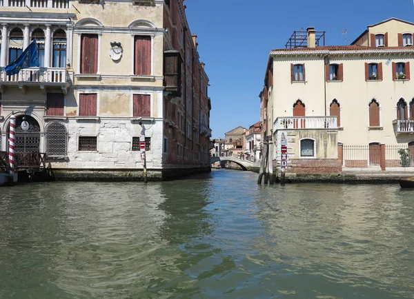 20.06.2017, Venise, Italie : Vue des bâtiments et canaux historiques — Photo