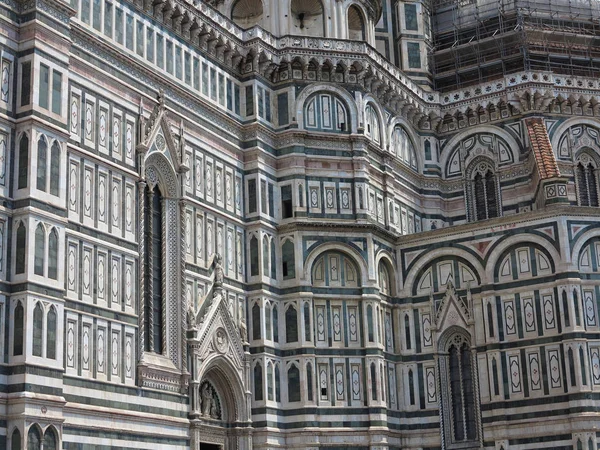 Italia, Toscana, Florencia. Detalle arquitectónico de Catedral Sant —  Fotos de Stock