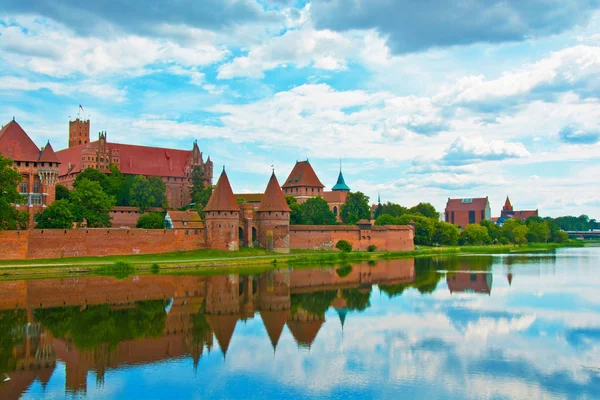 Malbork slot . - Stock-foto