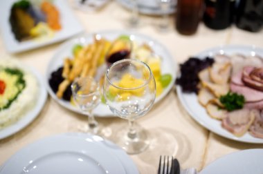 Tablo catering hizmeti ile gümüş ayarla