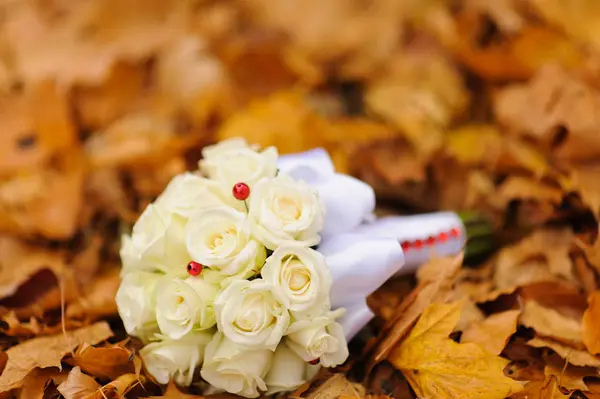 Bouquet da sposa di fiori — Foto Stock