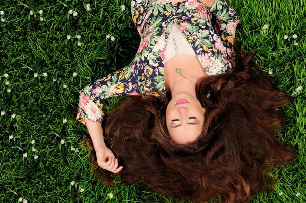 Retrato de mujer hermosa — Foto de Stock