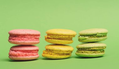 güzel ve renkli Fransızca macaroons veya macaron