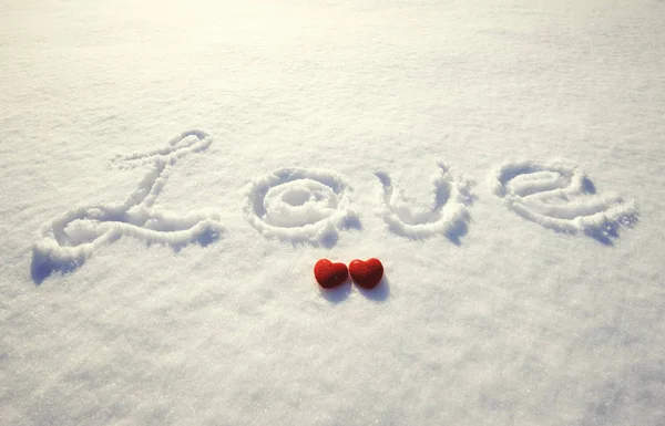 Palabra Amor Corazón Rojo Nieve — Foto de Stock