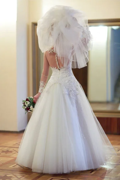 Sziluettjét Gyönyörű Menyasszony Rejtett Fátyol — Stock Fotó