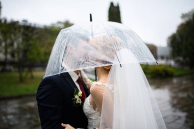 düğün öpücük yağmur