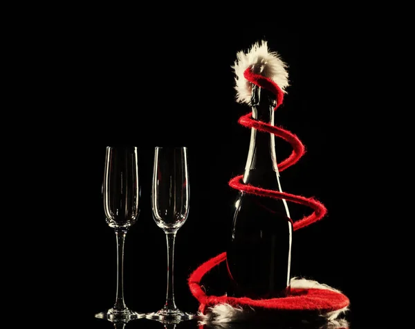 Шампанські Окуляри Встановлені Чорному Тлі Снігом — стокове фото