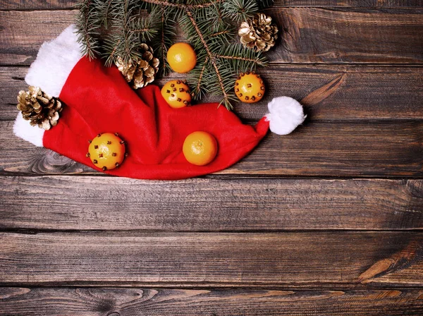 Zauberhafte Weihnachtskomposition Auf Dem Holzbrett — Stockfoto