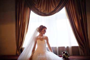 güzel gelin gizli peçe silüeti